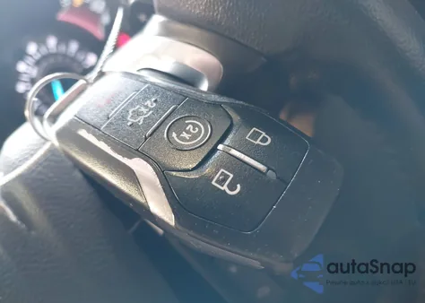 2016 Ford Fusion Titanium z USA, uszkodzony, nr VIN 3FA6P0K95GR119017